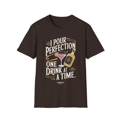 "I pour perfection one drink at a time" Men's Bartender Softstyle T-Shirt