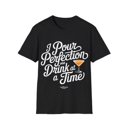 "I pour perfection one drink at a time" Men's Bartender Softstyle T-Shirt